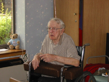 102-0221_IMG.JPG